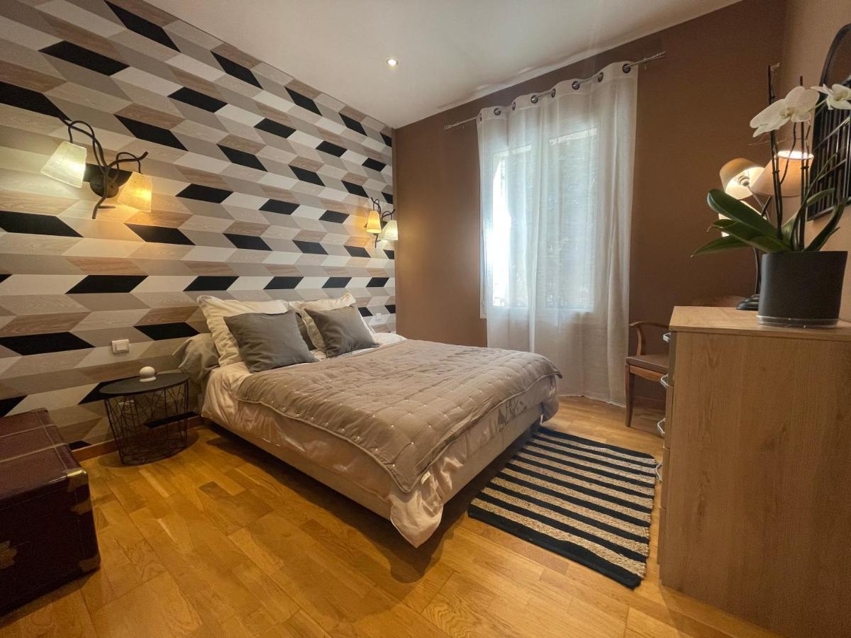 Bed and Breakfast Le Calme De La Garrigue Russan Exterior foto