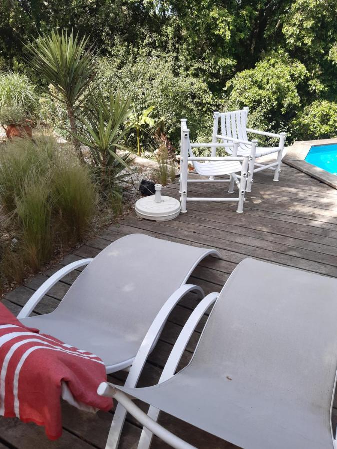 Bed and Breakfast Le Calme De La Garrigue Russan Exterior foto